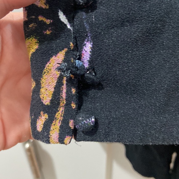 Free People Tunic Black with colorful Butterflies Size Medium - Picture 11 of 11